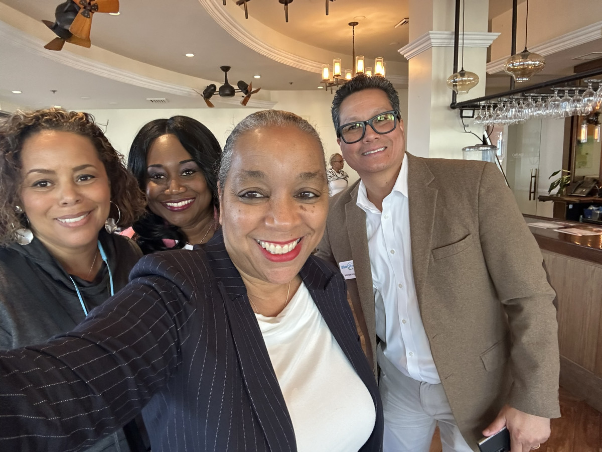 Newsworthy Stories Bring Your Business to the Beach: NetWORKcation