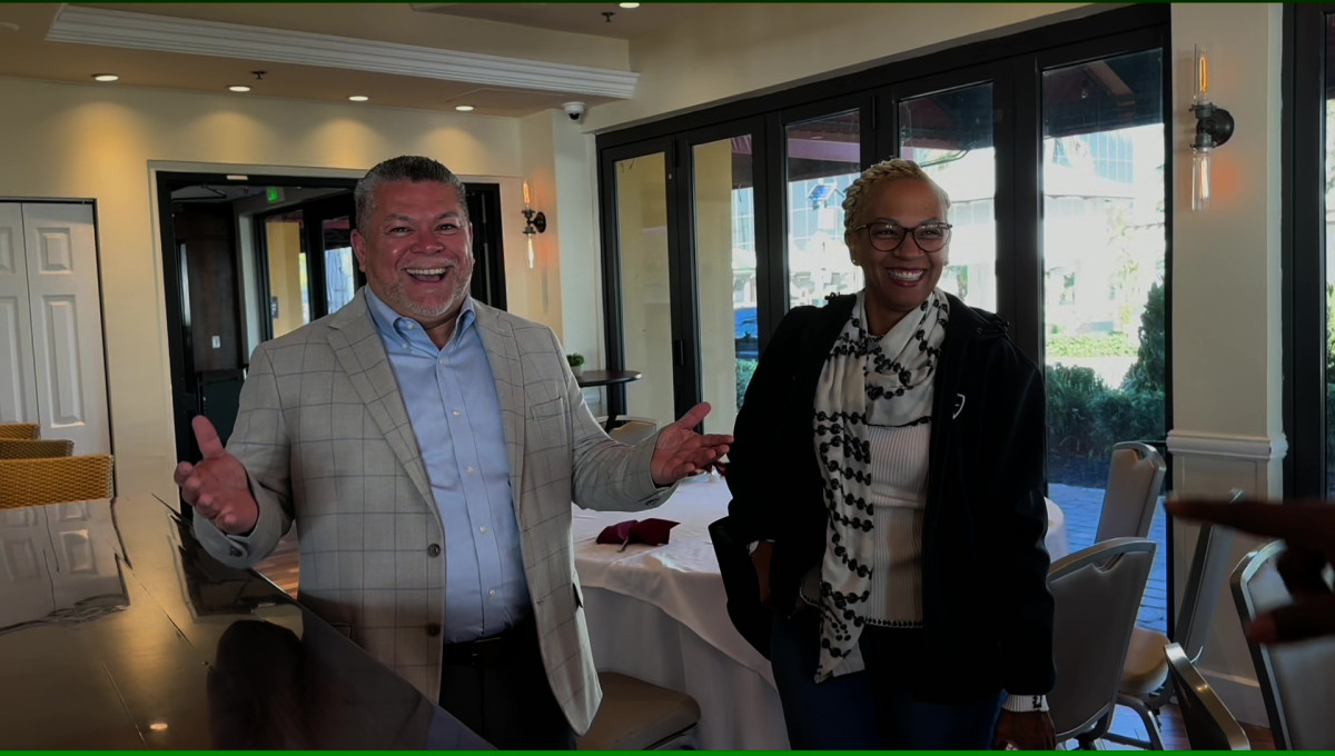 Newsworthy Stories Bring Your Business to the Beach: NetWORKcation