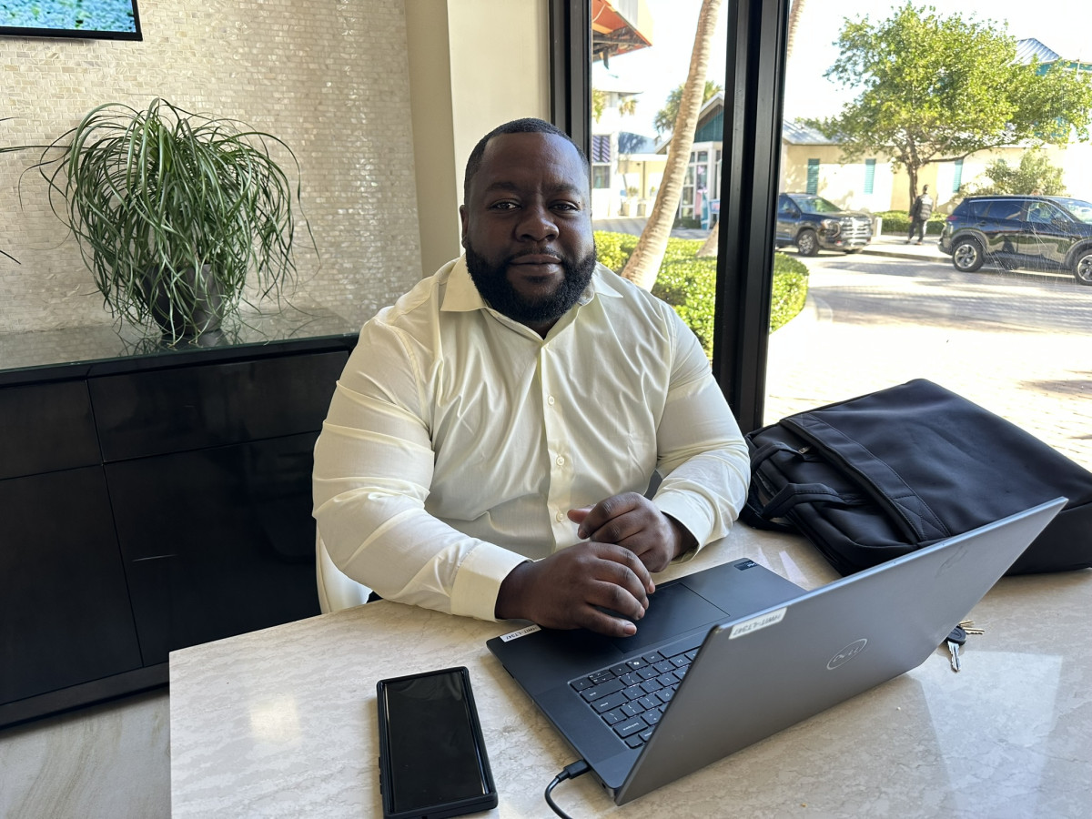 Newsworthy Stories Bring Your Business to the Beach: NetWORKcation