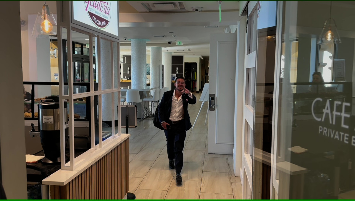 Newsworthy Stories Bring Your Business to the Beach: NetWORKcation