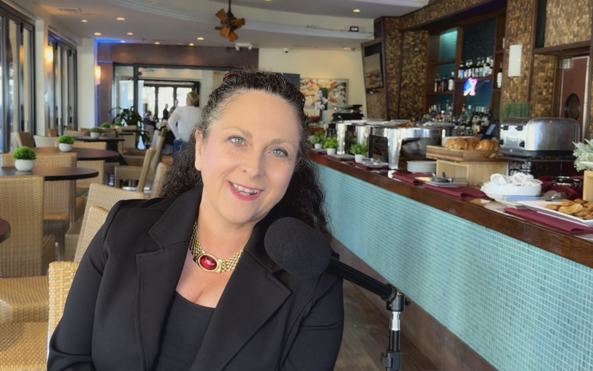 Newsworthy Stories Bring Your Business to the Beach: NetWORKcation