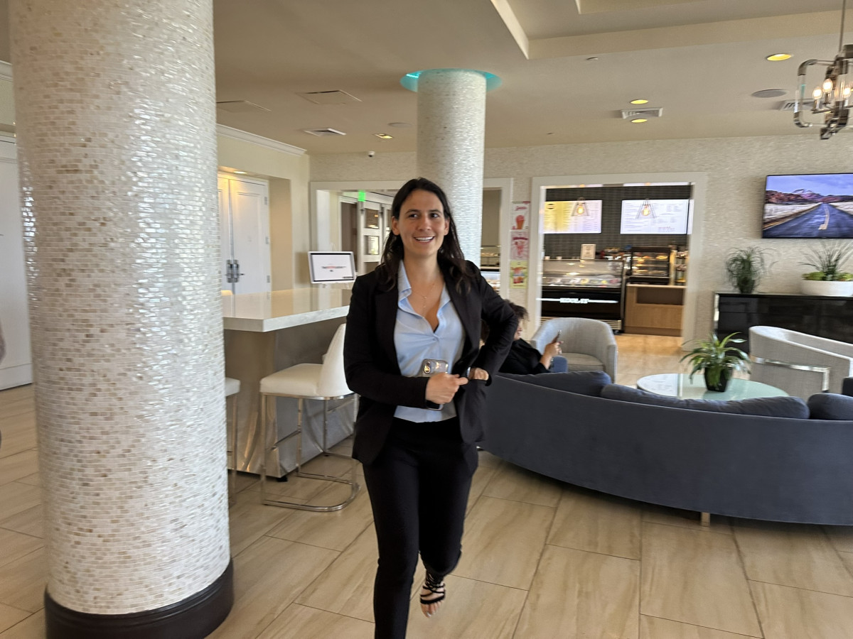 Newsworthy Stories Bring Your Business to the Beach: NetWORKcation