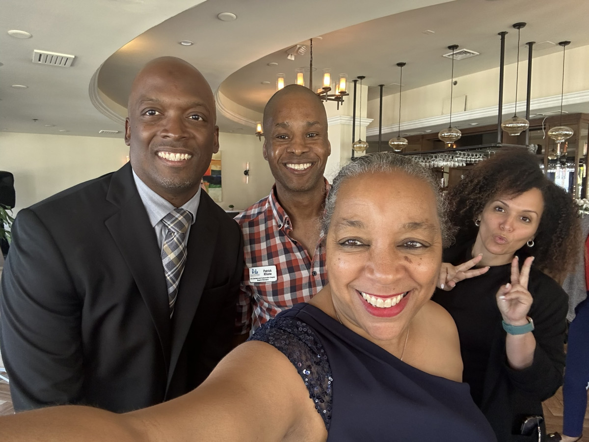 Newsworthy Stories Bring Your Business to the Beach: NetWORKcation